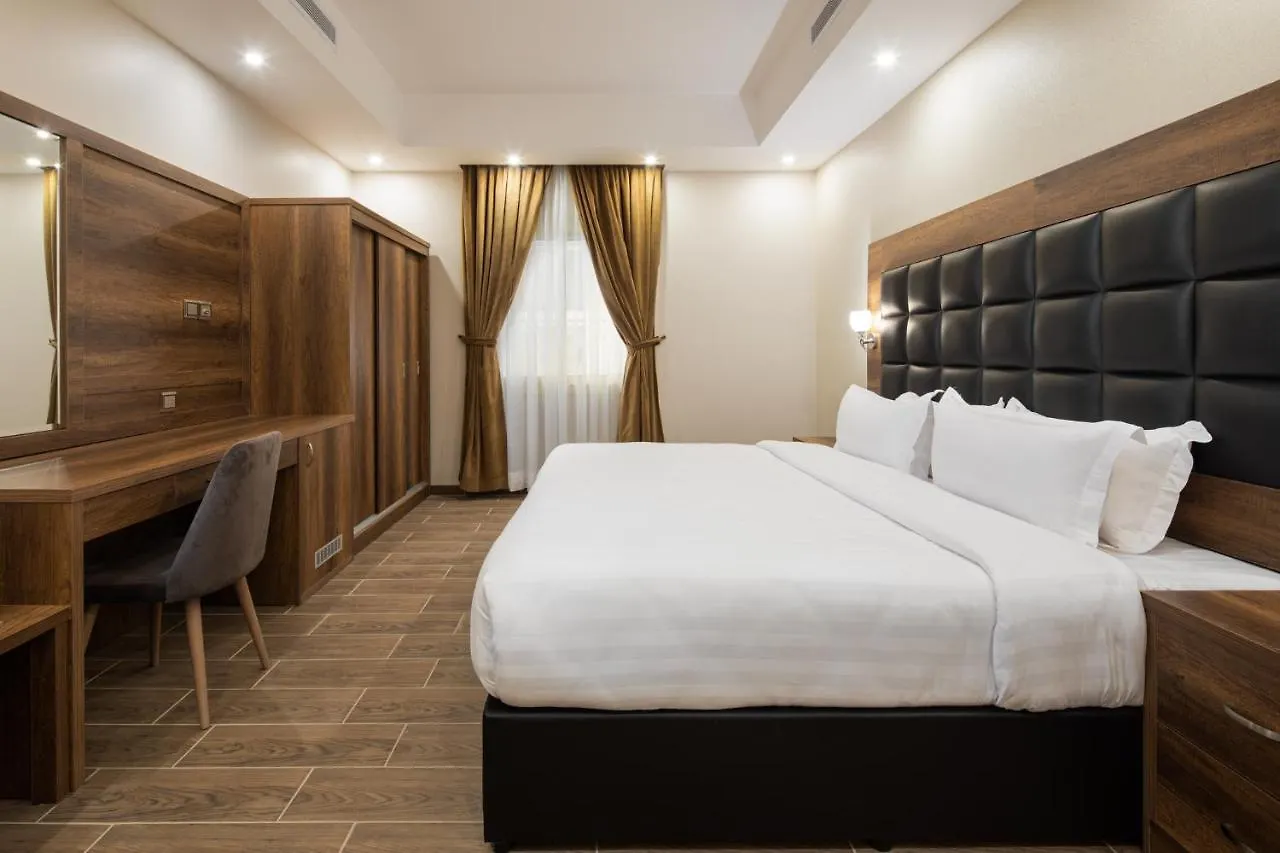 Aparthotel Mirada Purple - Zahra Yidda